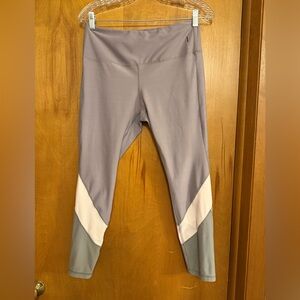 RBX Faint Purple and Pink Activewear Capri Leggings Size Large